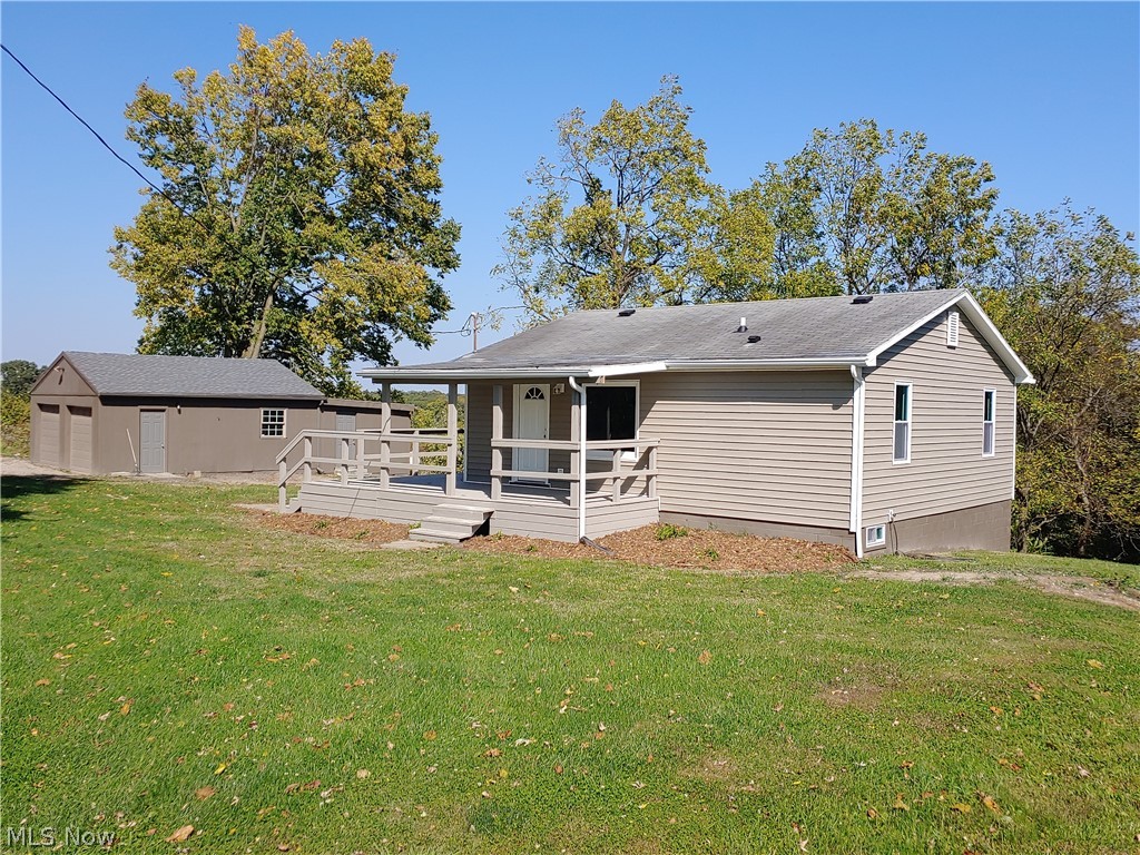 4205 Ridge Road Zanesville, OH 43701 - Photo 2 of 23