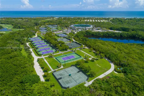 $16,500 | 781 Crandon Boulevard, Unit 804, Key Biscayne, FL 33149