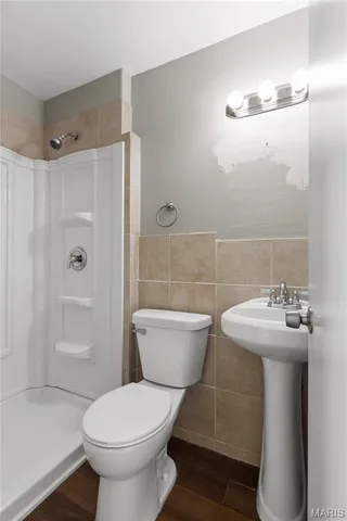 $200,000 | 7 Darwin Court, Florissant, MO 63033