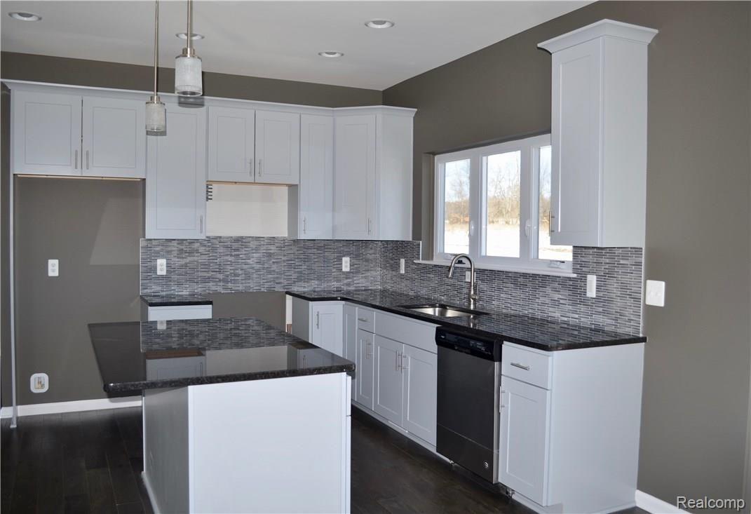 5150 Mack Road Howell, MI 48855 - Photo 9 of 22 Kitchen