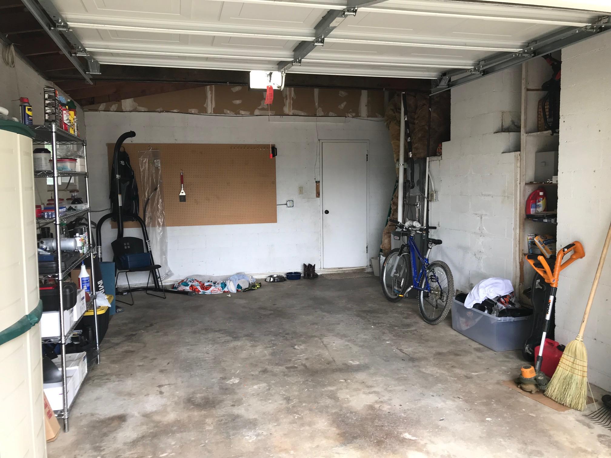 603 Ridge Road Redding, CA 96003 - Photo 12 of 14 One-car garage