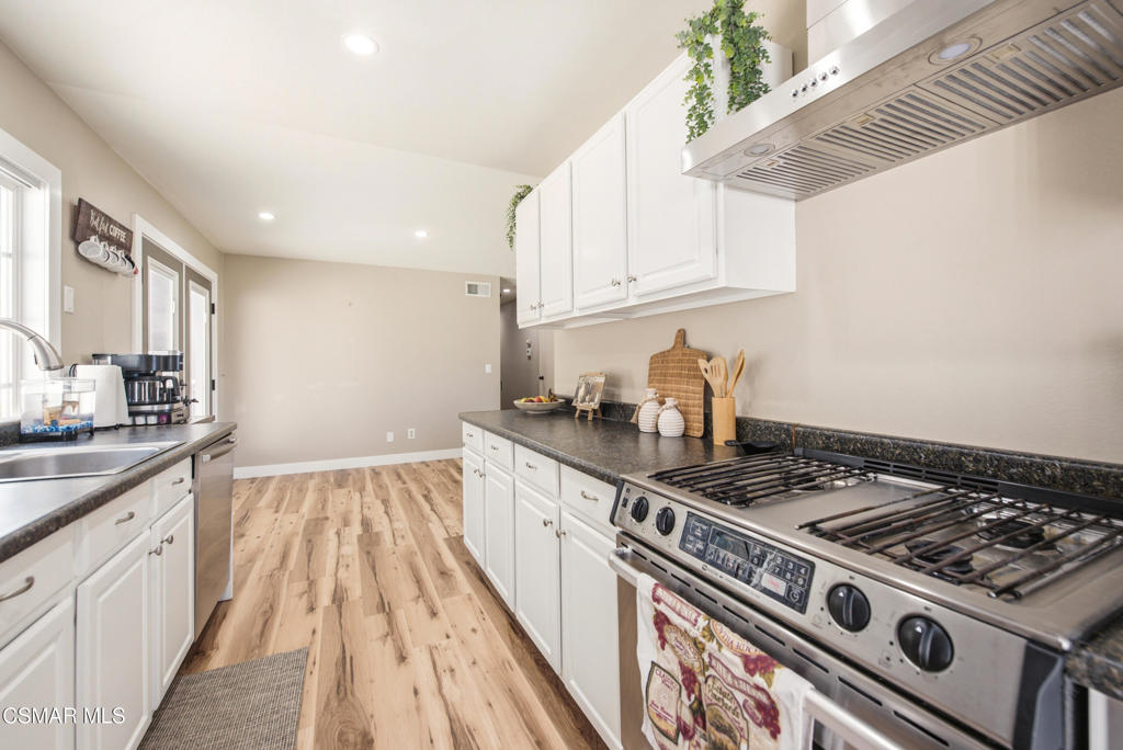 6395 Keystone Street Simi Valley, CA 93063 - Photo 17 of 38
