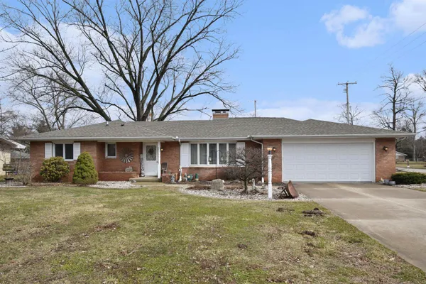 $285,000 | 300 Nebraska Drive, Goshen, IN 46526