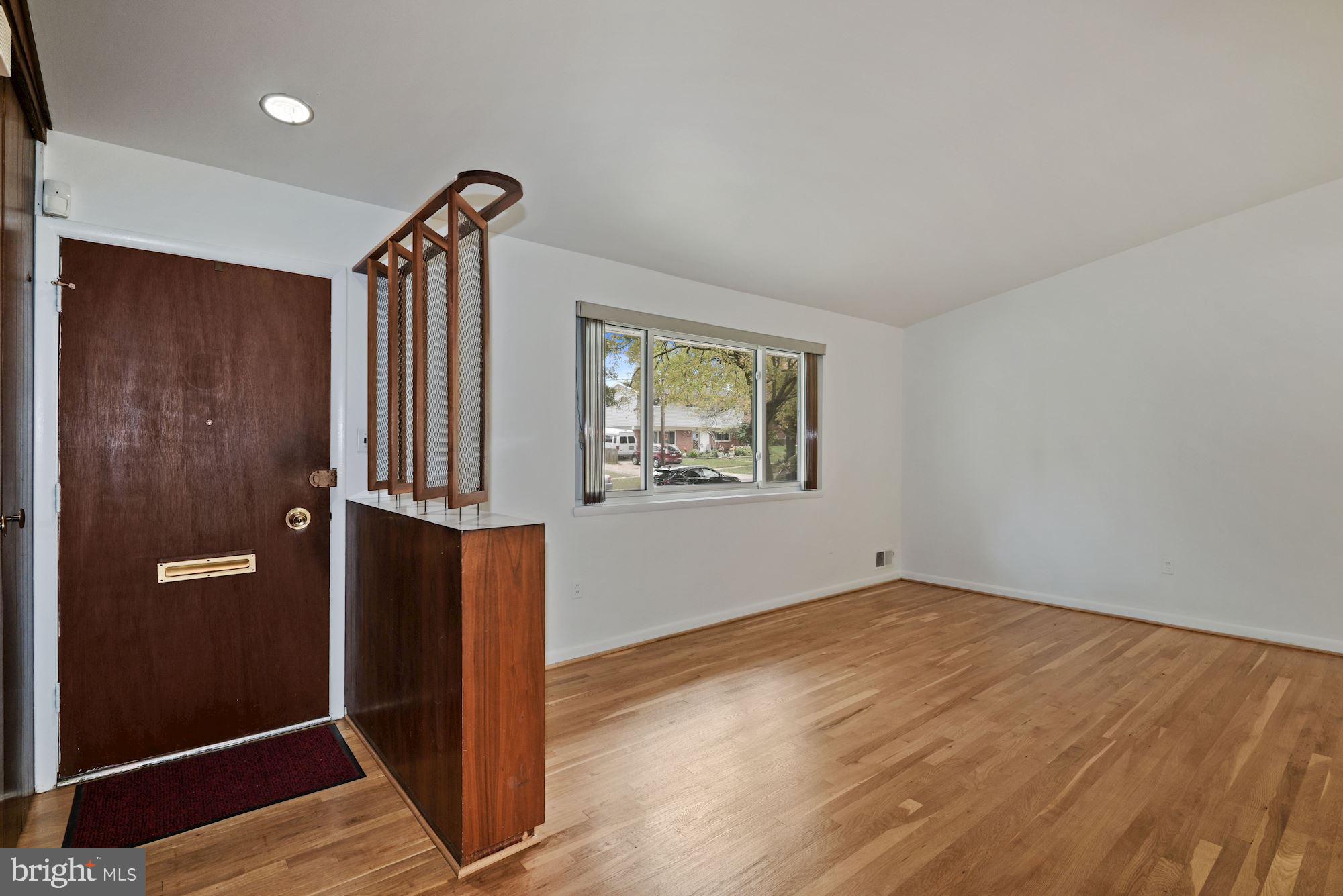 415 Eisner Street Silver Spring, MD 20901 - Photo 3 of 39 Living Room and Foyer