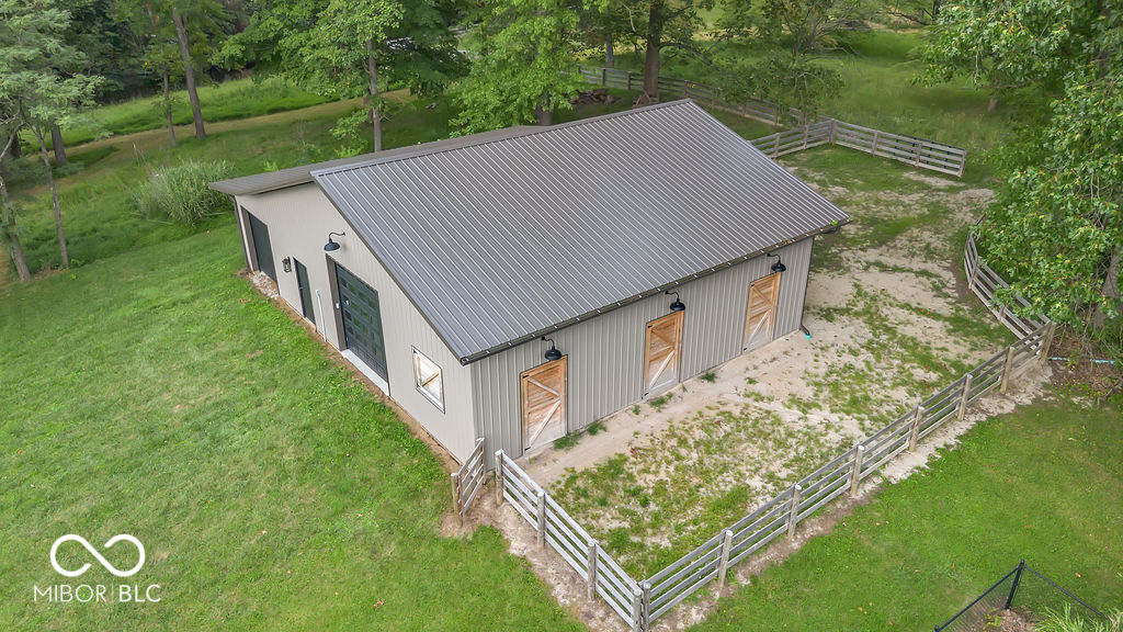 4585 East Robinson Road Bloomington, IN 47408 - Photo 53 of 67 Gallery Image 53