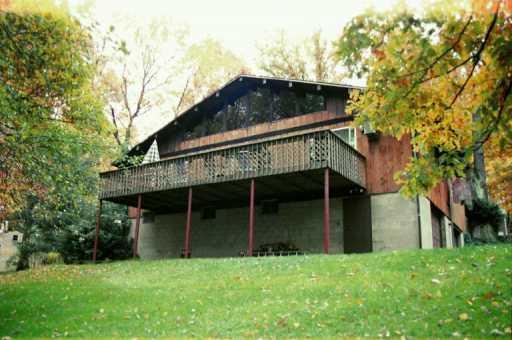 2449 Oakhill Road Gibsonia, PA 15044 - Photo 6 of 7 Gallery Image 6