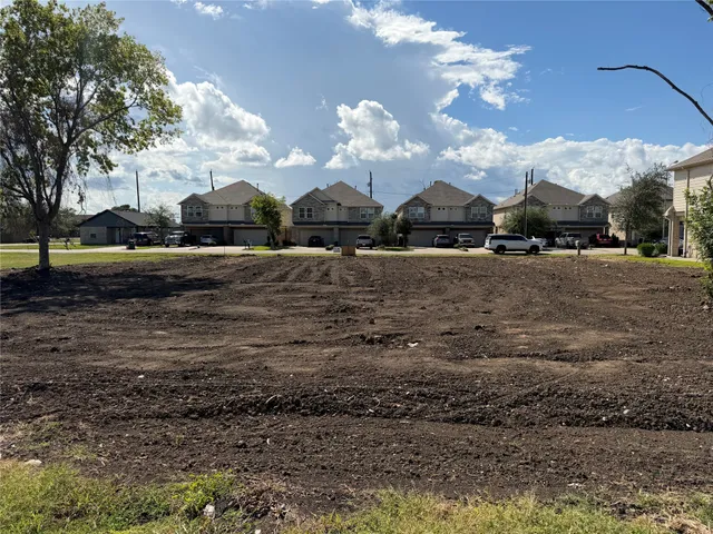 $160,000 | 0 North 1st Street, La Porte, TX 77571