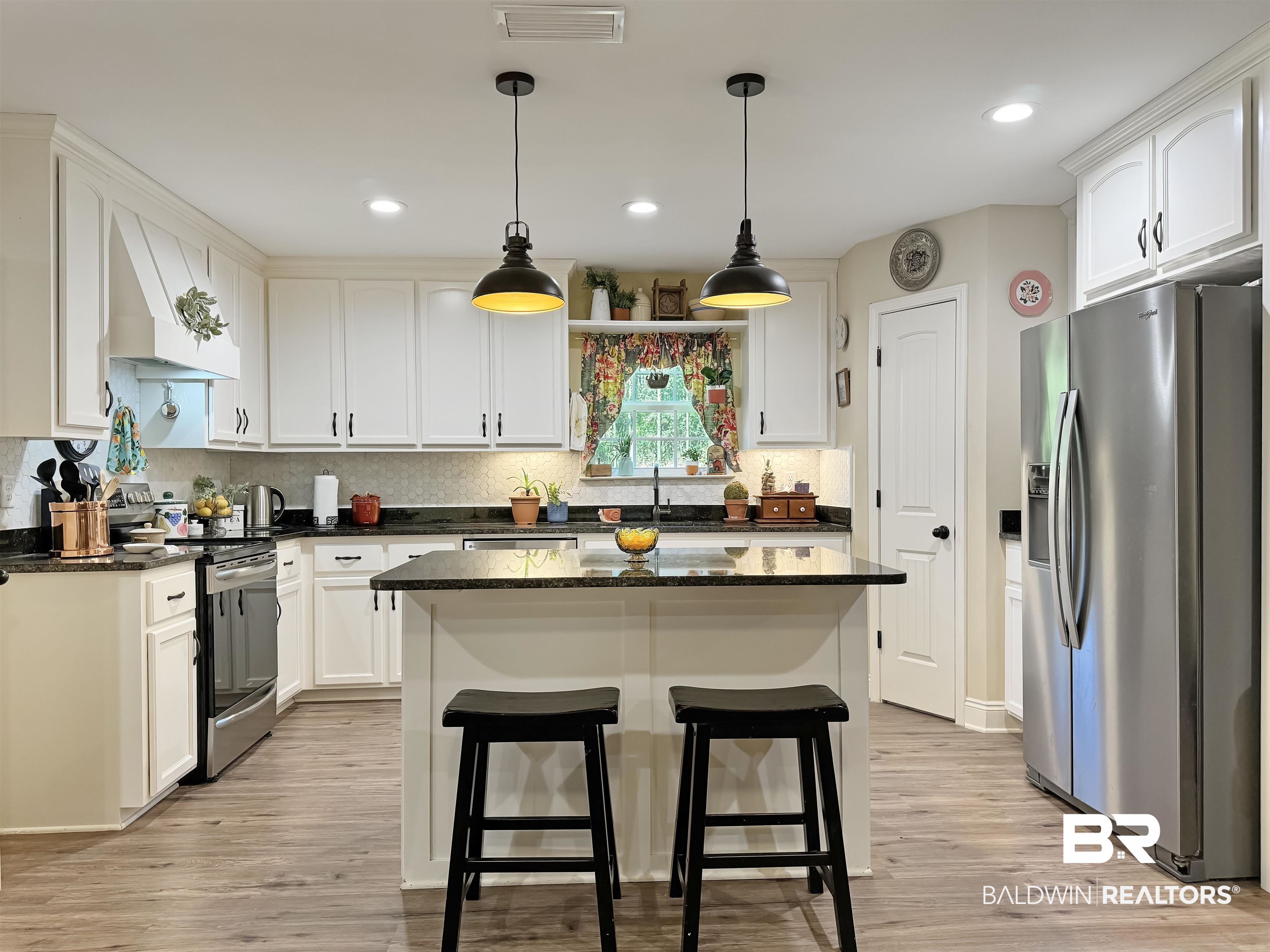 30687 Brady Road Robertsdale, AL 36567 - Photo 12 of 53 Breakfast Bar