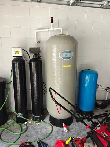 a view of a chandelier in a livingroom