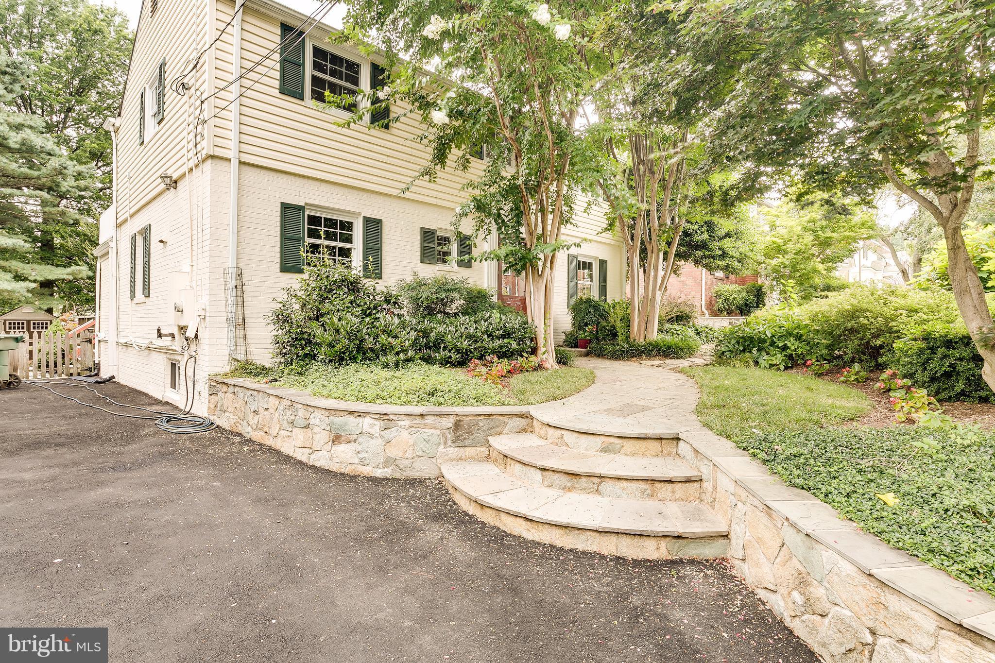 2404 Cameron Mills Road Alexandria, VA 22302 - Photo 2 of 26 Exterior (Front)