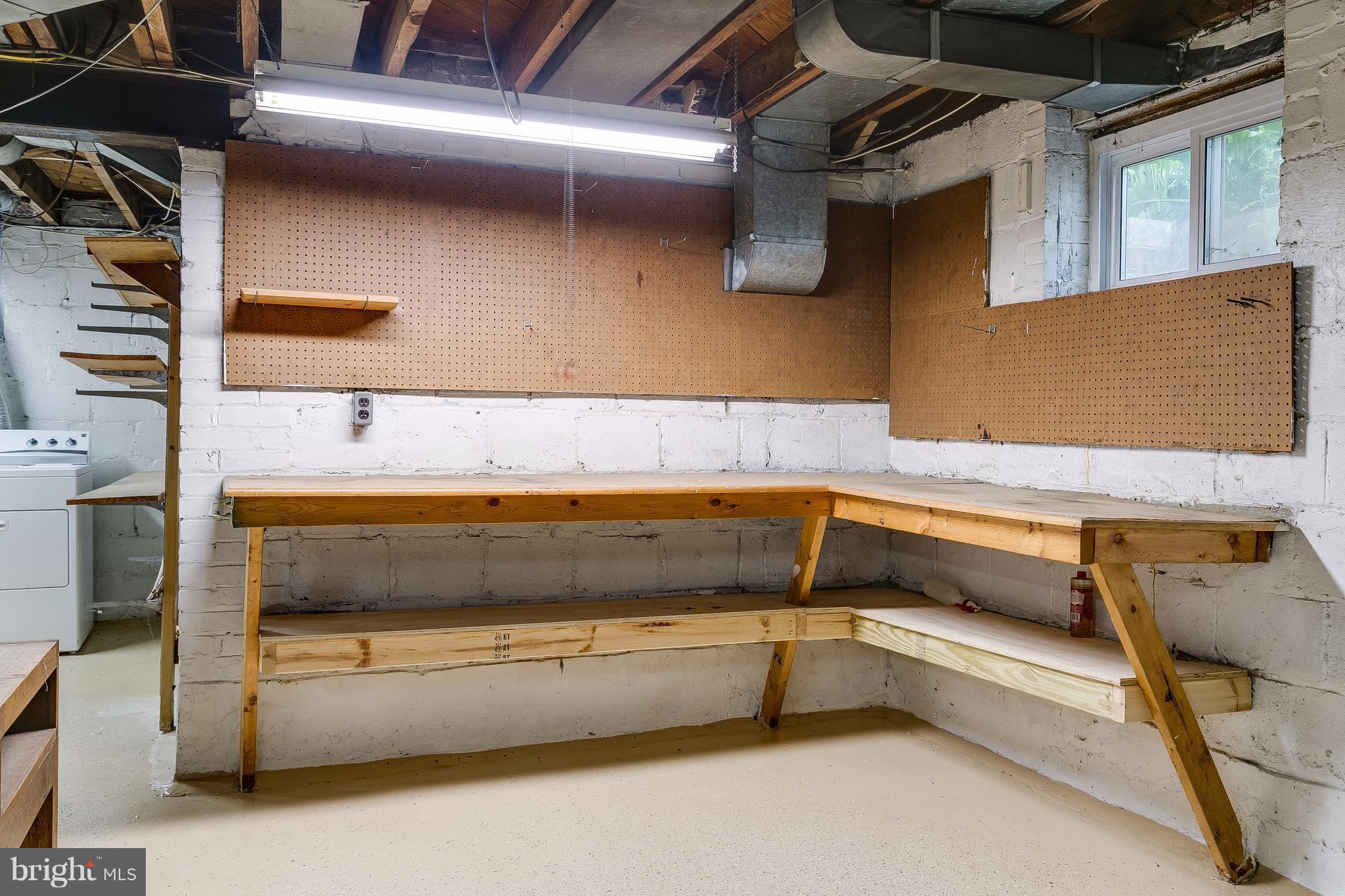 2404 Cameron Mills Road Alexandria, VA 22302 - Photo 22 of 26 Workroom