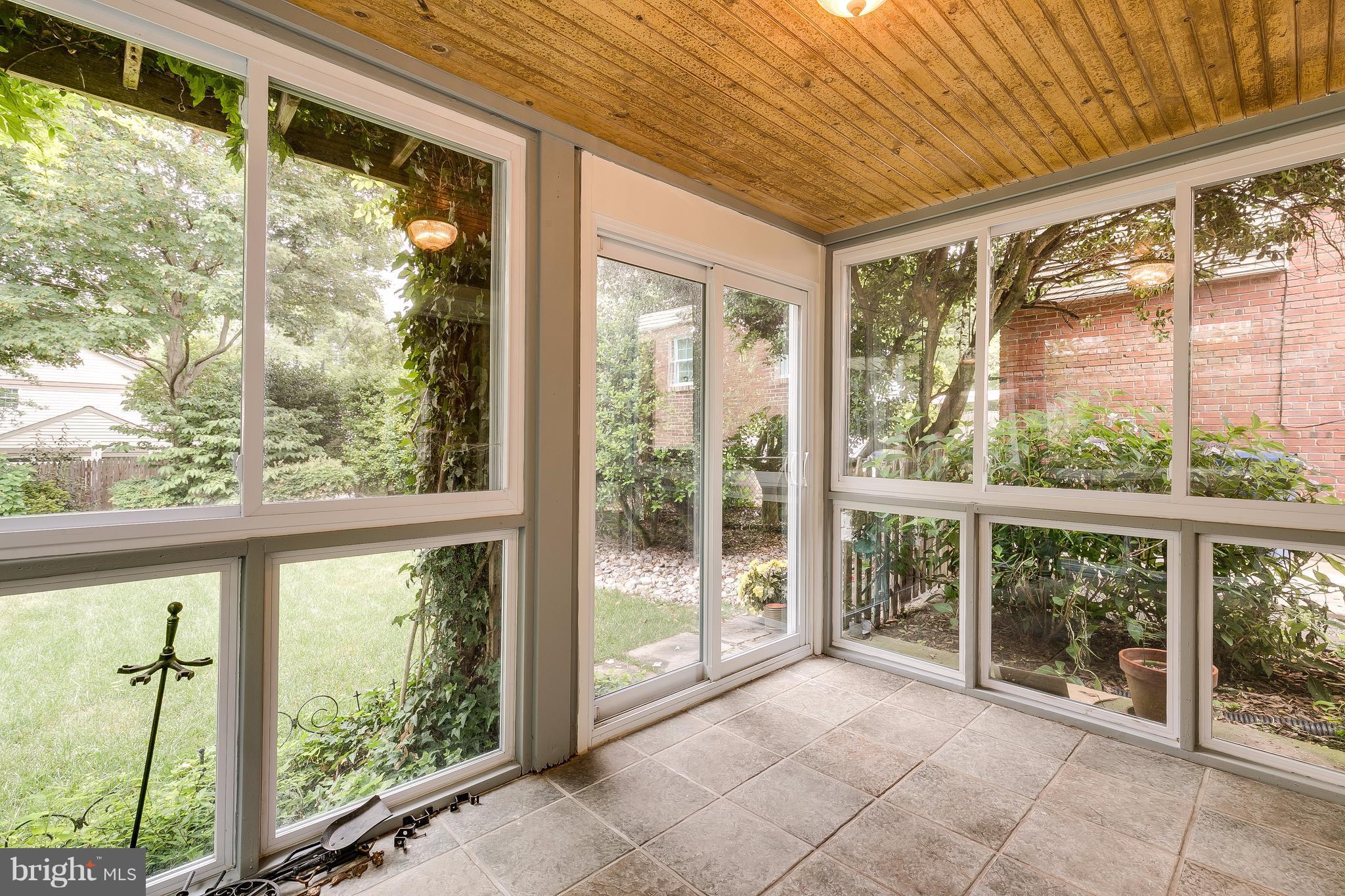 2404 Cameron Mills Road Alexandria, VA 22302 - Photo 23 of 26 Sunroom