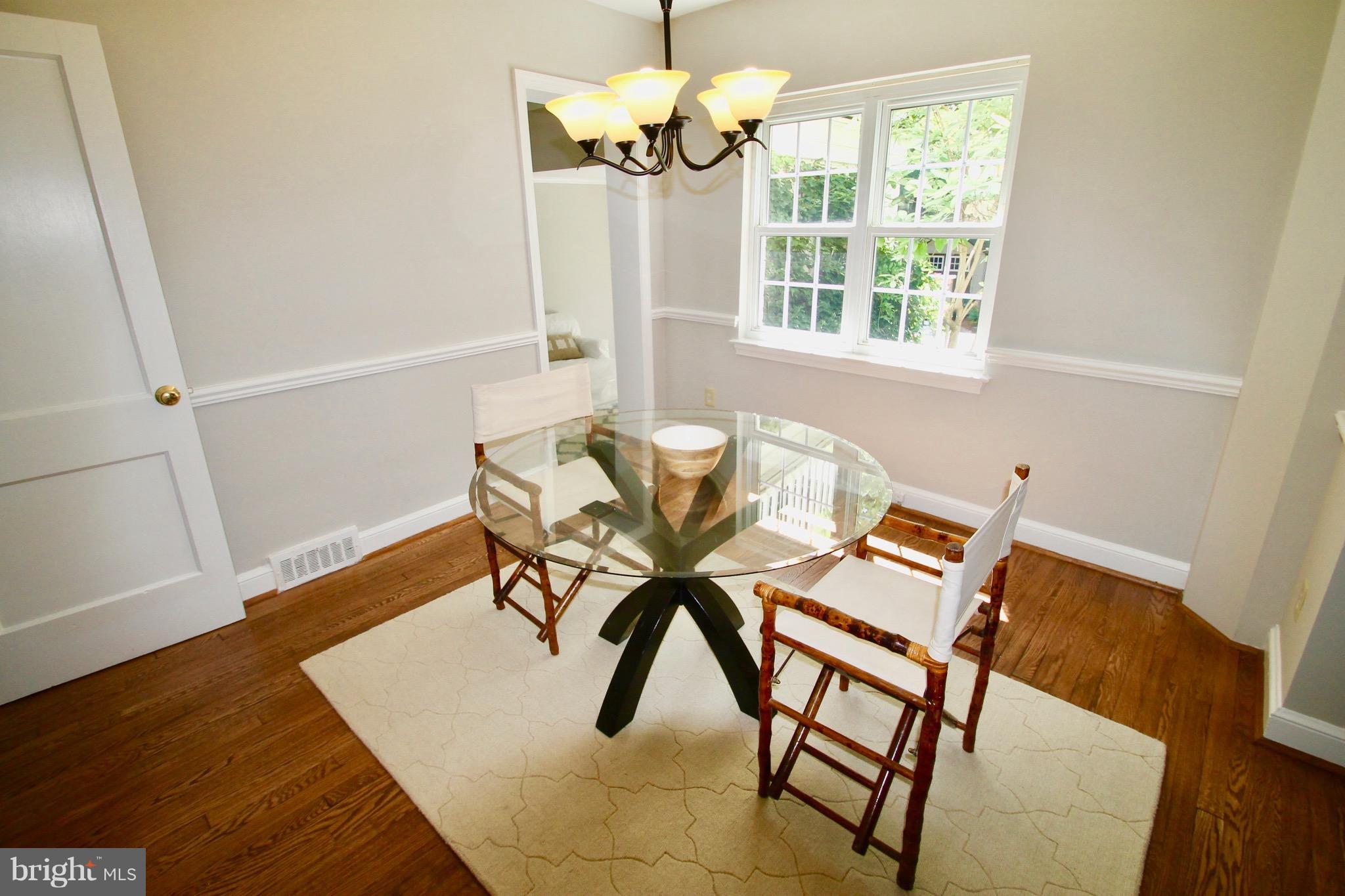 2404 Cameron Mills Road Alexandria, VA 22302 - Photo 8 of 26 Dining Room