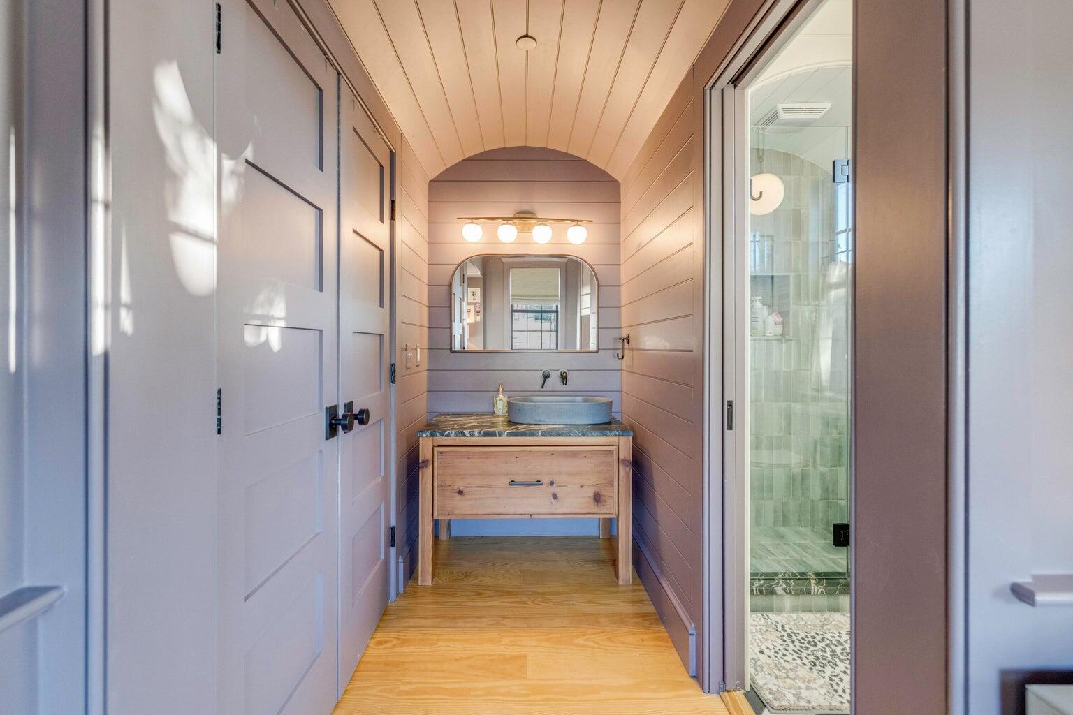 265 Coming Street, Unit A B Charleston, SC 29403 - Photo 19 of 28 2ND BEDROOM EN-SUITE VANITY