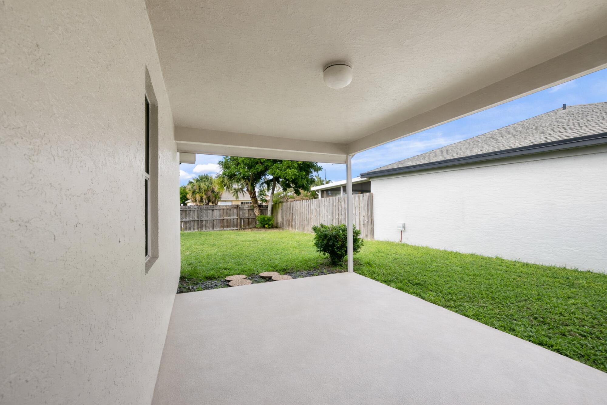 209 Wandering Trail Jupiter, FL 33458 - Photo 21 of 23 6