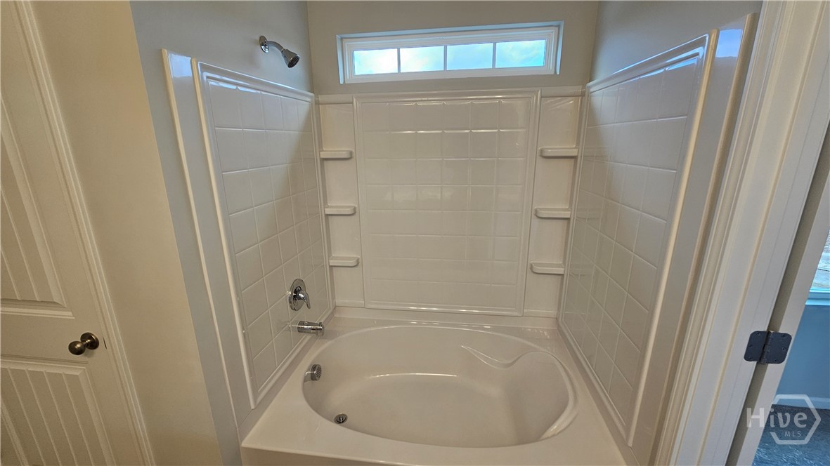 214 Hasty Point Road Savannah, GA 31407 - Photo 8 of 27 Large Garden Tub / Shower Combo in Primary Bathroom
