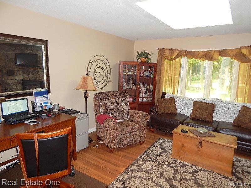8420 Foster Road Clarkston, MI 48346 - Photo 38 of 44 DSCN2974.jpg
