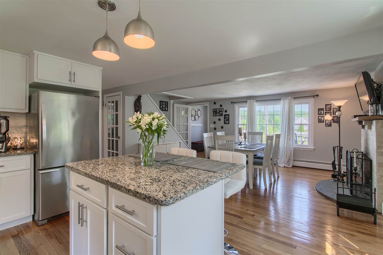 44 Newton Road Plaistow, NH 03865 - Photo 14 of 36
