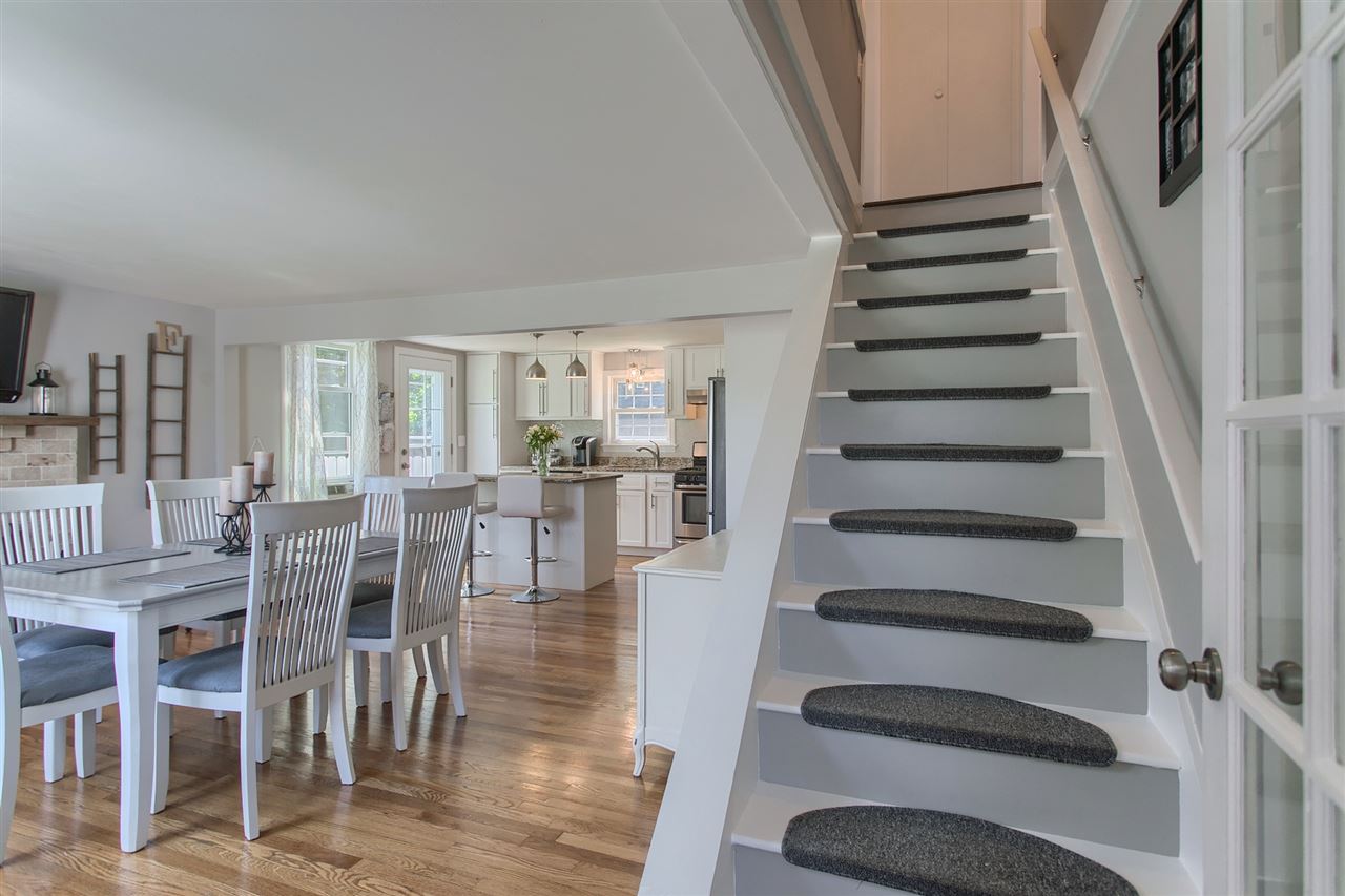 44 Newton Road Plaistow, NH 03865 - Photo 6 of 36