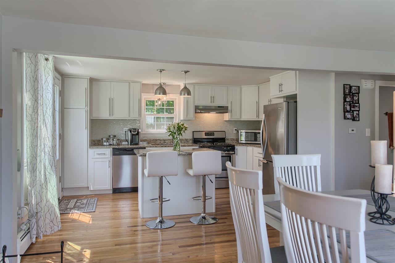 44 Newton Road Plaistow, NH 03865 - Photo 10 of 36