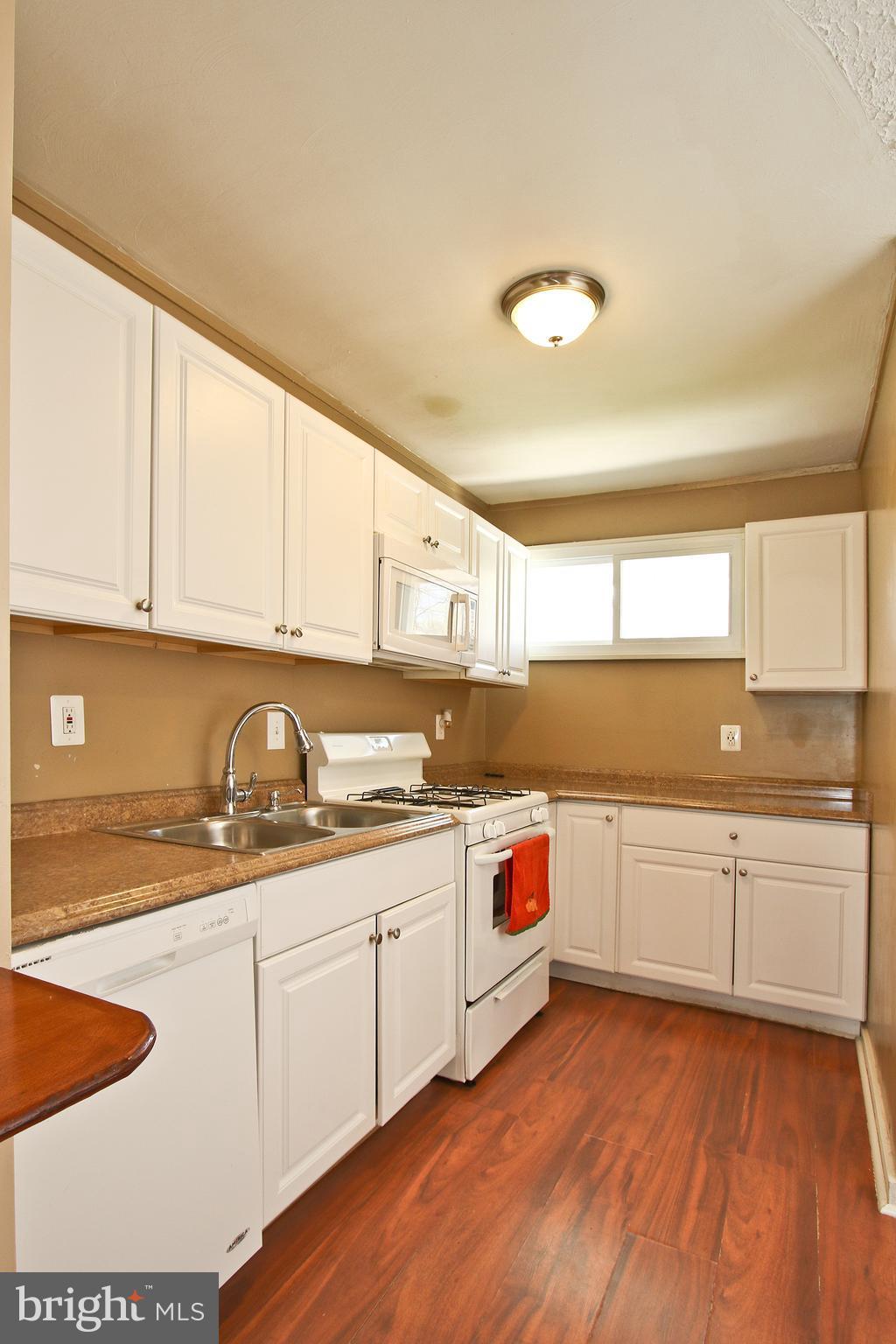 7901 Greenleaf Road Landover, MD 20785 - Photo 12 of 30 Kitchen