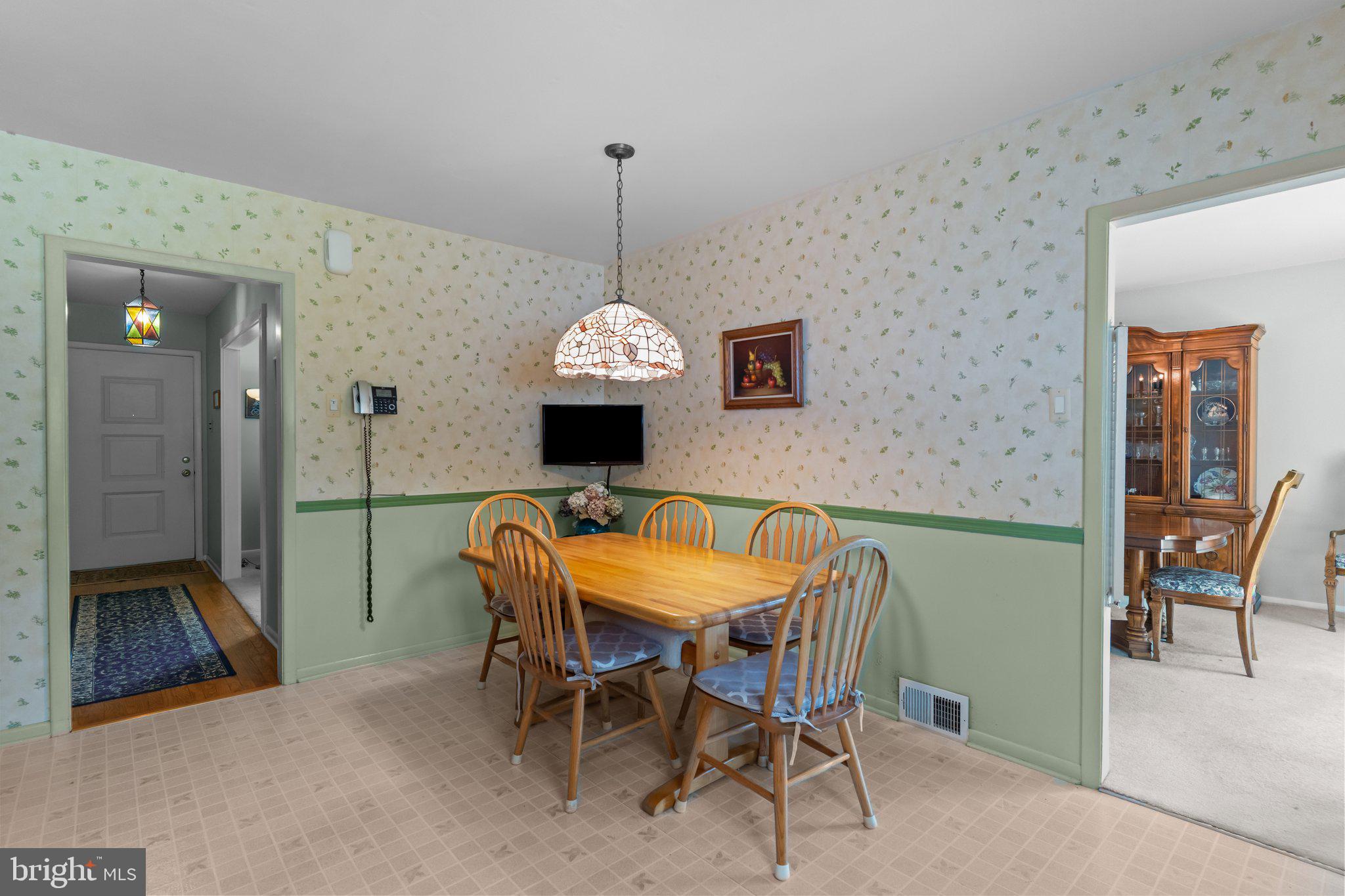 1644 Aidenn Lair Road Dresher, PA 19025 - Photo 9 of 38 Eat-In Kitchen