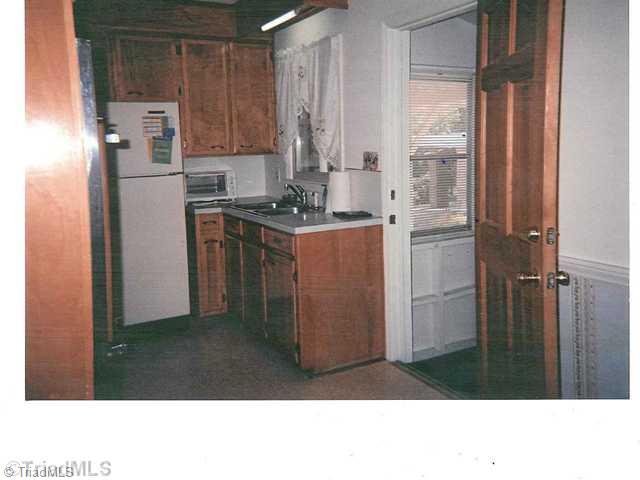 155 Square Street Mount Airy, NC 27030 - Photo 4 of 6 Kitchen.