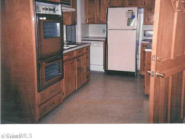 155 Square Street Mount Airy, NC 27030 - Photo 5 of 6 Kitchen.