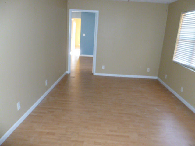 110 Simmons Road Loudon, TN 37774 - Photo 16 of 20 Apt-EntryRoom