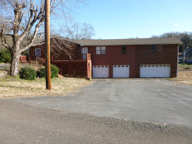 110 Simmons Road Loudon, TN 37774 - Photo 3 of 20 Right-Back-Gar