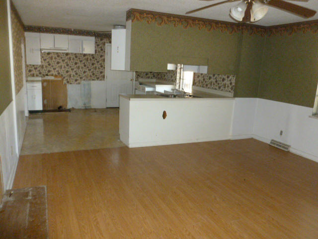 110 Simmons Road Loudon, TN 37774 - Photo 8 of 20 Dining-Kitch