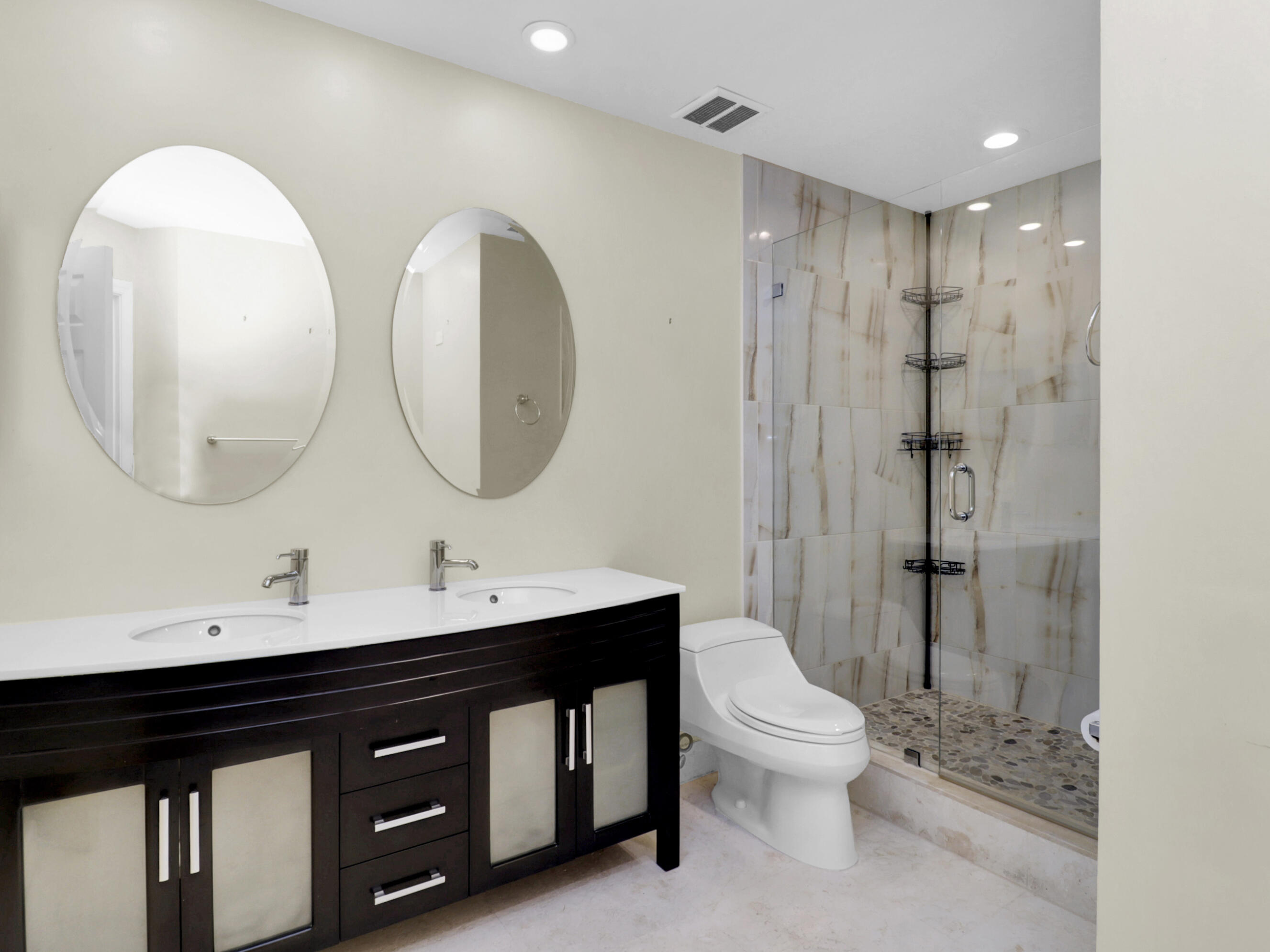 17300 Boca Club Boulevard, Unit 1203 Boca Raton, FL 33487 - Photo 15 of 45 IMG_8163