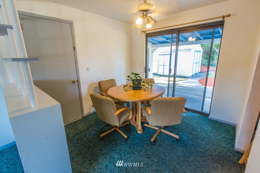 2413 Northeast 24th Street Renton, WA 98056 - Photo 7 of 21