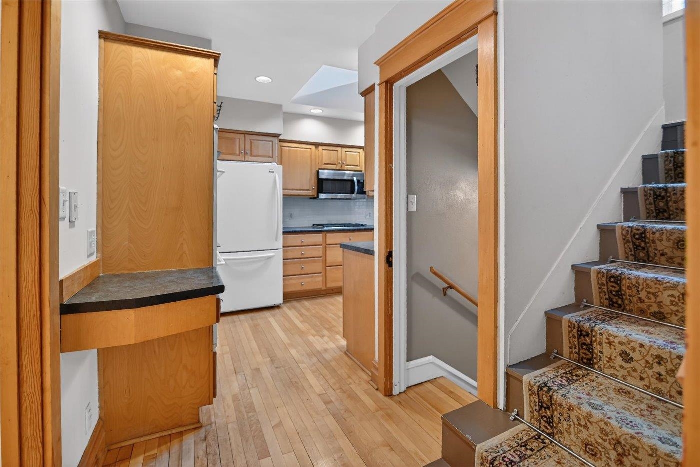 2641 Chamberlain Avenue Madison, WI 53705 - Photo 14 of 52