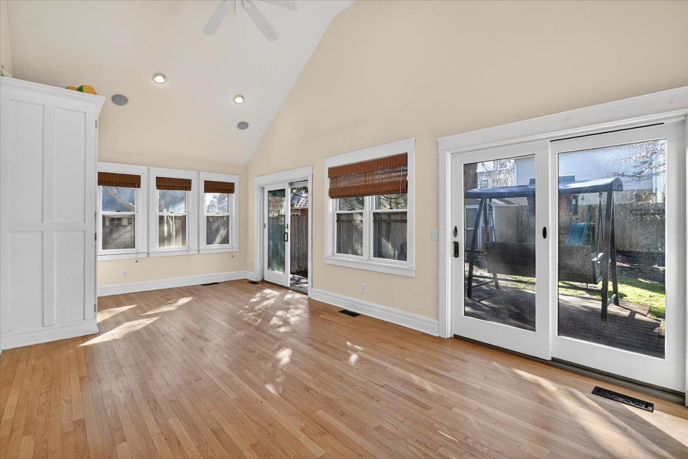 2641 Chamberlain Avenue Madison, WI 53705 - Photo 19 of 52