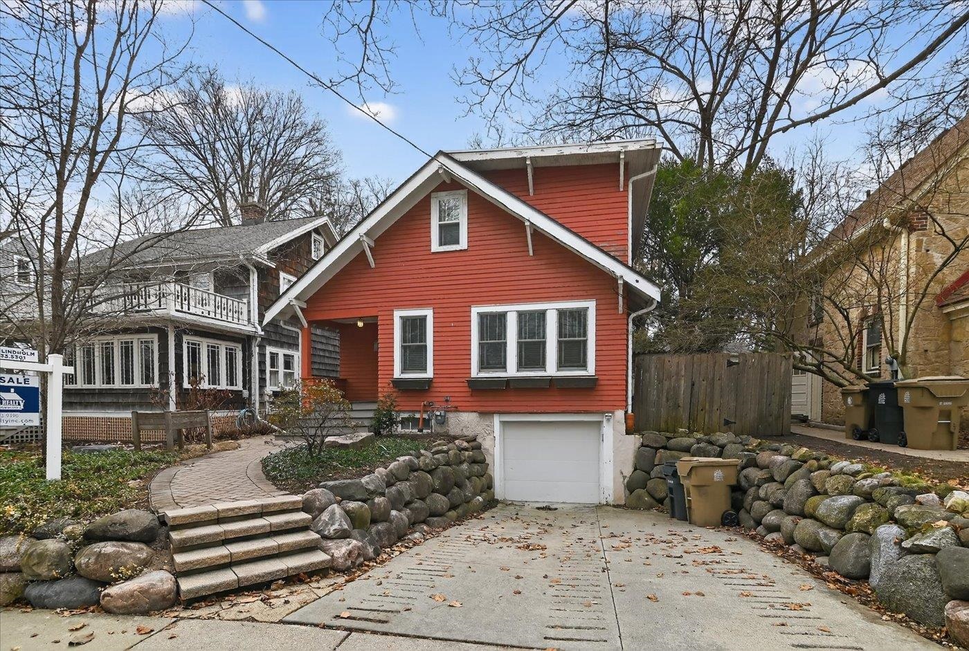 2641 Chamberlain Avenue Madison, WI 53705 - Photo 3 of 52