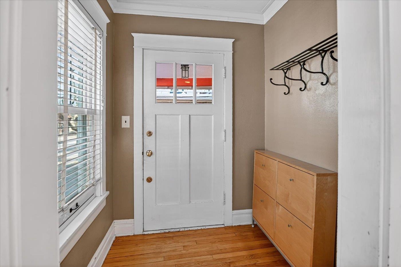 2641 Chamberlain Avenue Madison, WI 53705 - Photo 10 of 52
