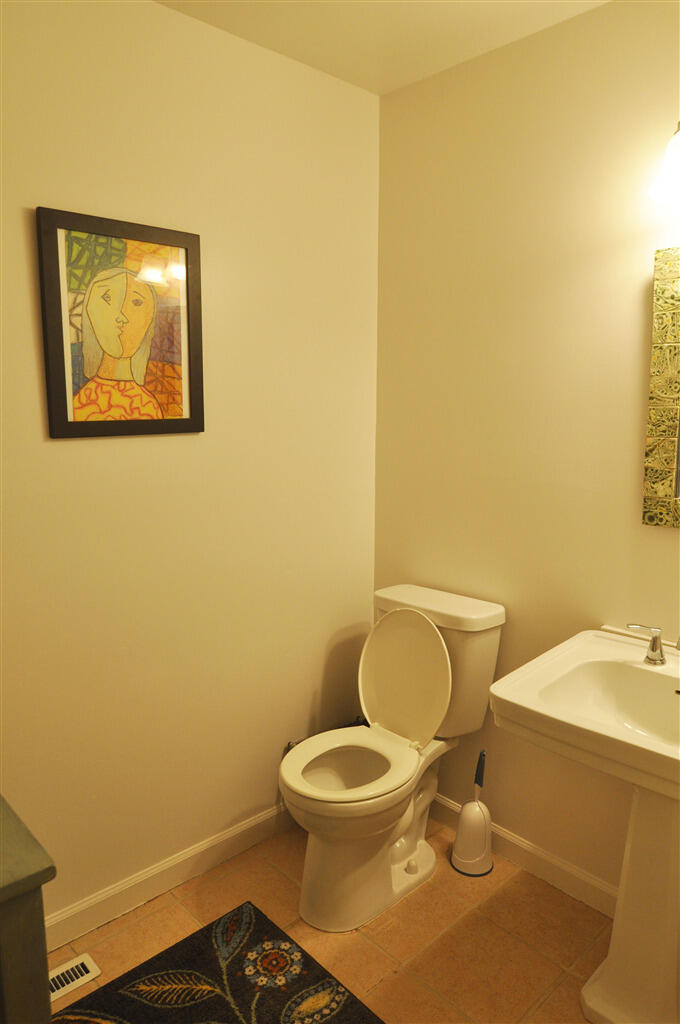 415 Old Spring Road Danville, VA 24540 - Photo 14 of 30 187206mainlevelhalfbath_187206_S