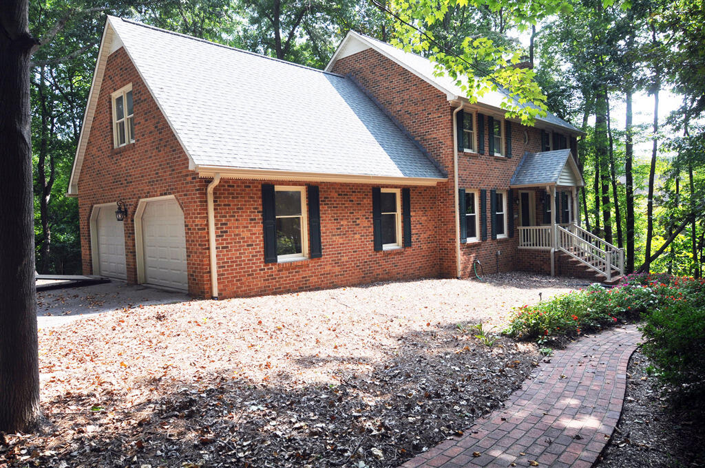 415 Old Spring Road Danville, VA 24540 - Photo 3 of 30 1871862frontofhouseatangle_187186_S
