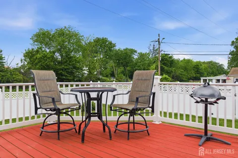 $800,000 | 24 Deerwood Avenue, Edison, NJ 08817