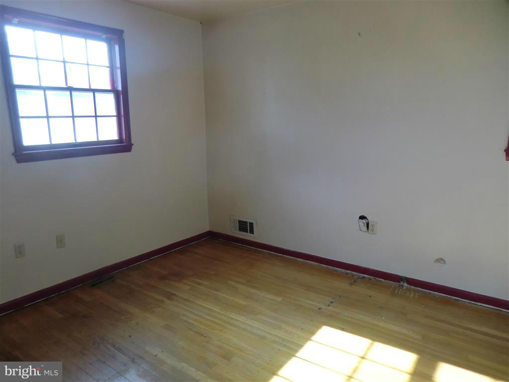 20608 Clarksburg Road Boyds, MD 20841 - Photo 14 of 29 Bedroom