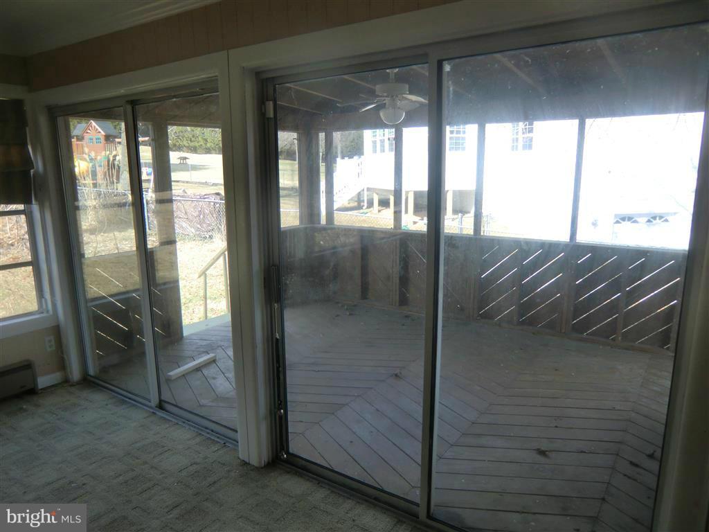 20608 Clarksburg Road Boyds, MD 20841 - Photo 8 of 29 Interior (General)