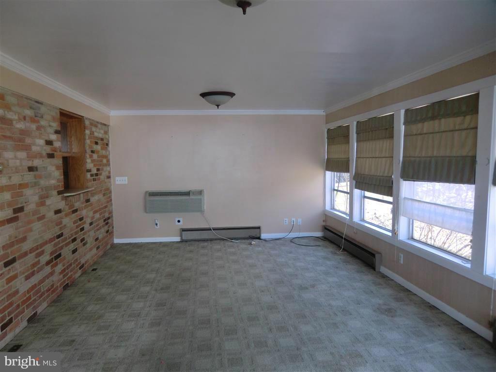 20608 Clarksburg Road Boyds, MD 20841 - Photo 9 of 29 Family Room