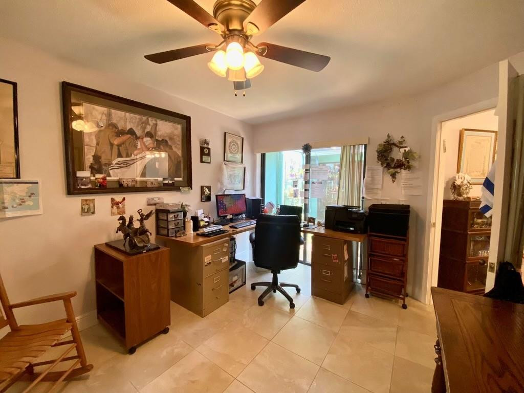 9139 Southwest 20th Street, Unit B Boca Raton, FL 33428 - Photo 3 of 24 Photo 3