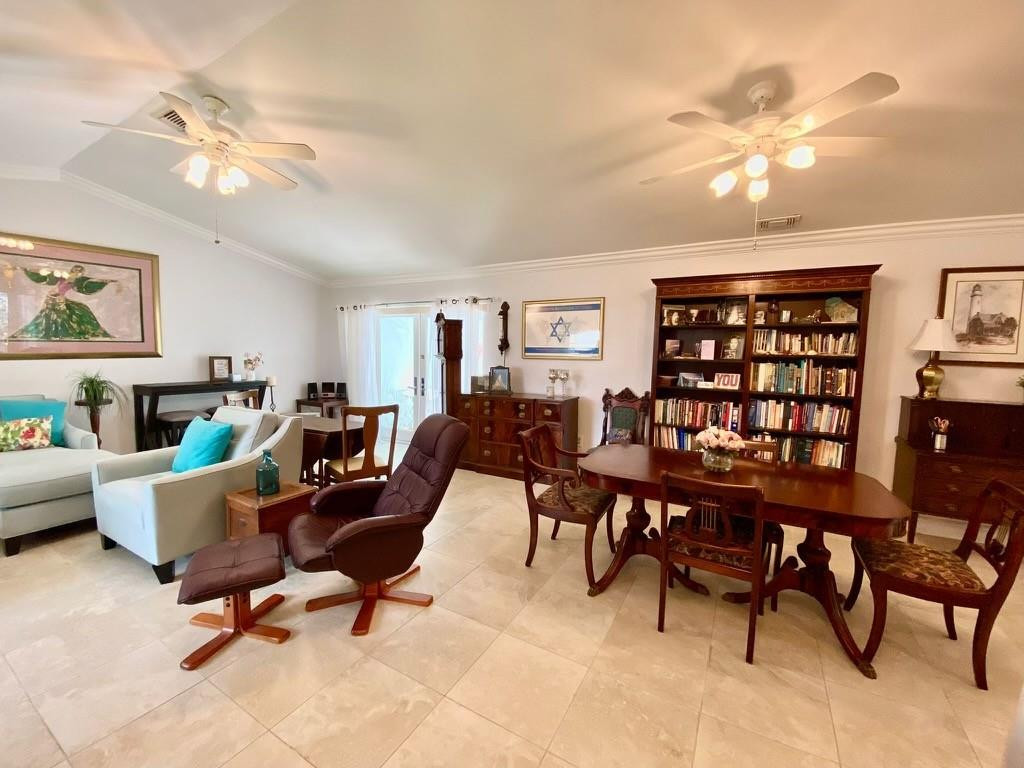 9139 Southwest 20th Street, Unit B Boca Raton, FL 33428 - Photo 4 of 24 Photo 4