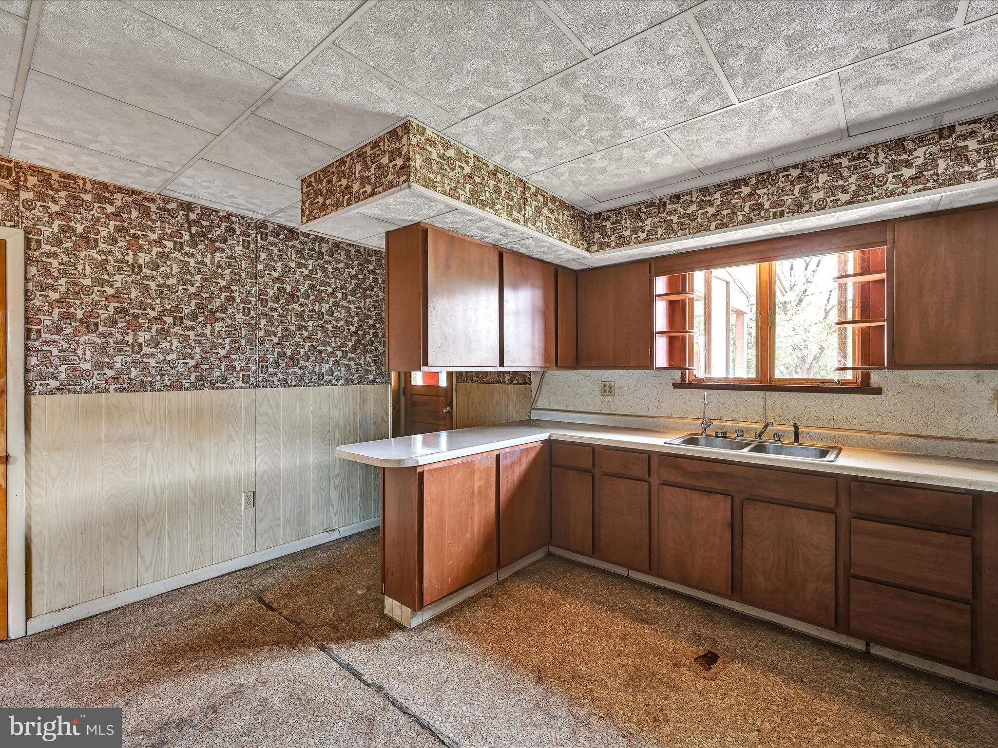 1222 Katterman Hill Road Richland, PA 17087 - Photo 11 of 31 Kitchen