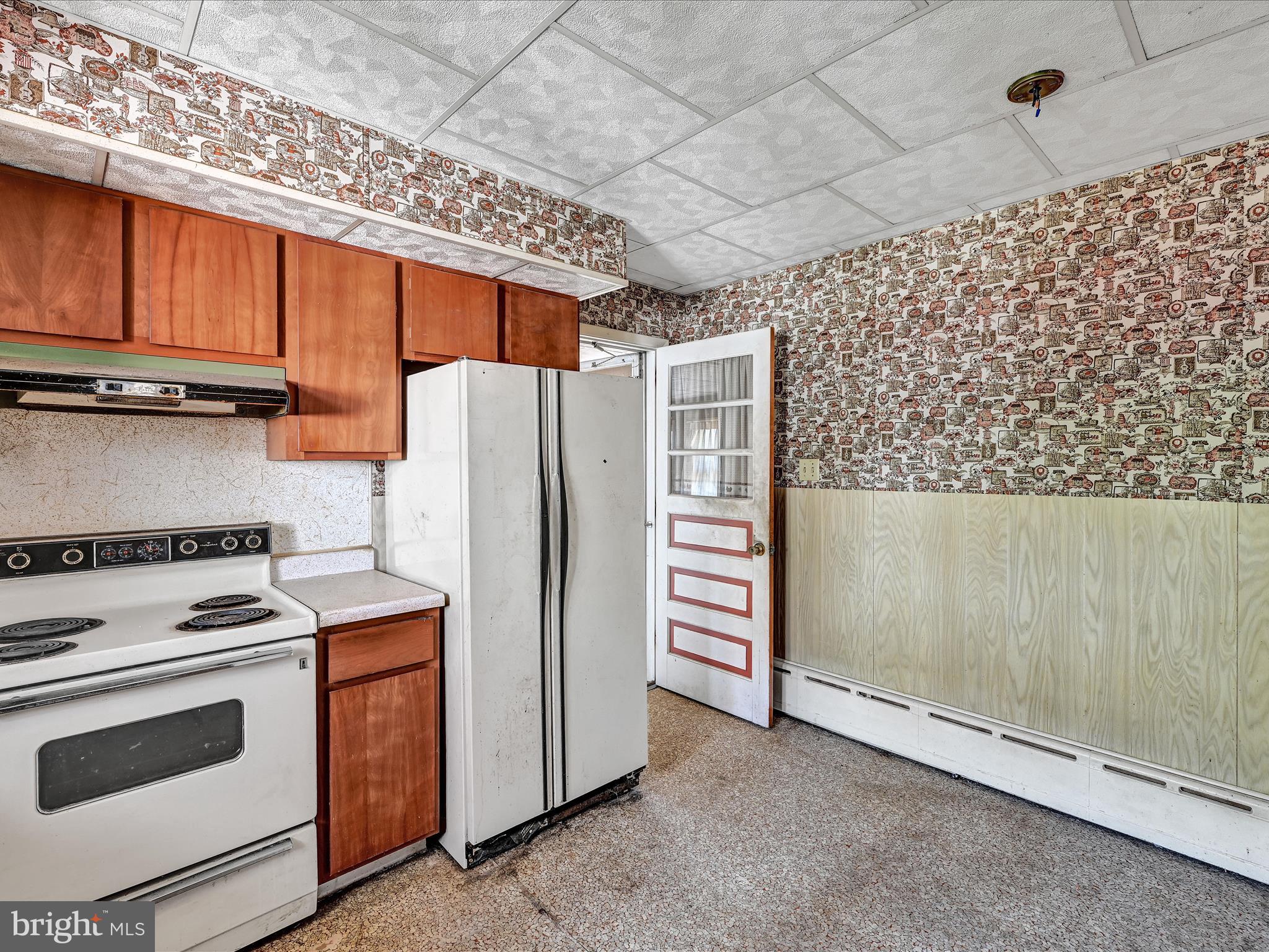 1222 Katterman Hill Road Richland, PA 17087 - Photo 13 of 31 Kitchen