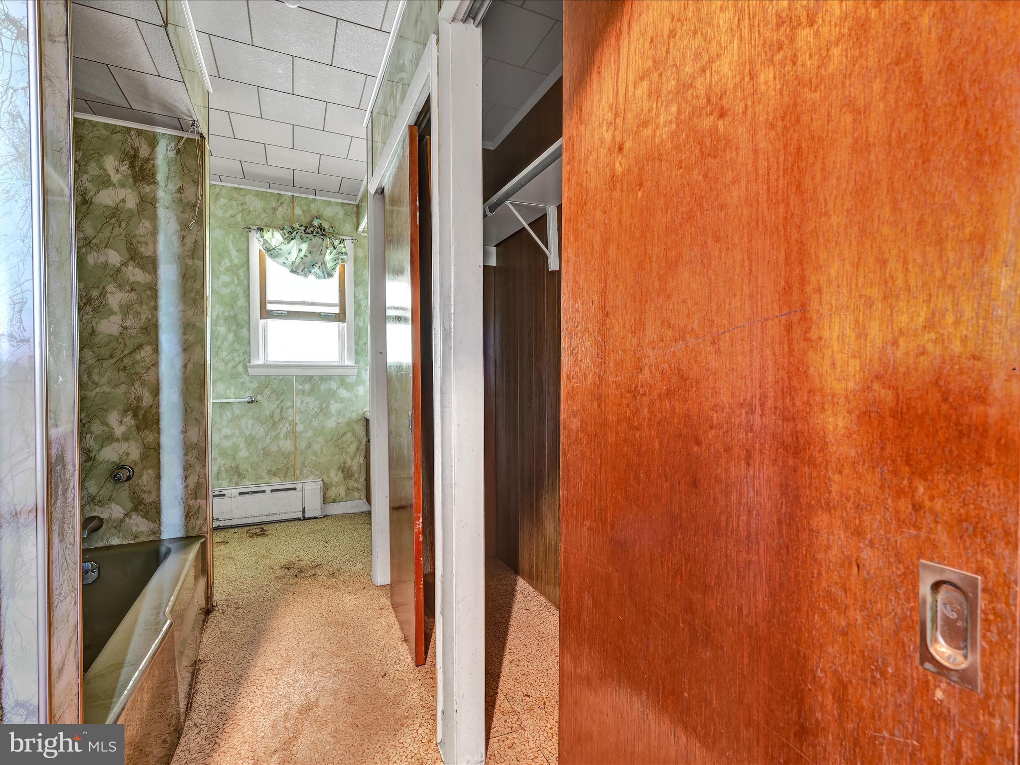 1222 Katterman Hill Road Richland, PA 17087 - Photo 20 of 31 Bathroom