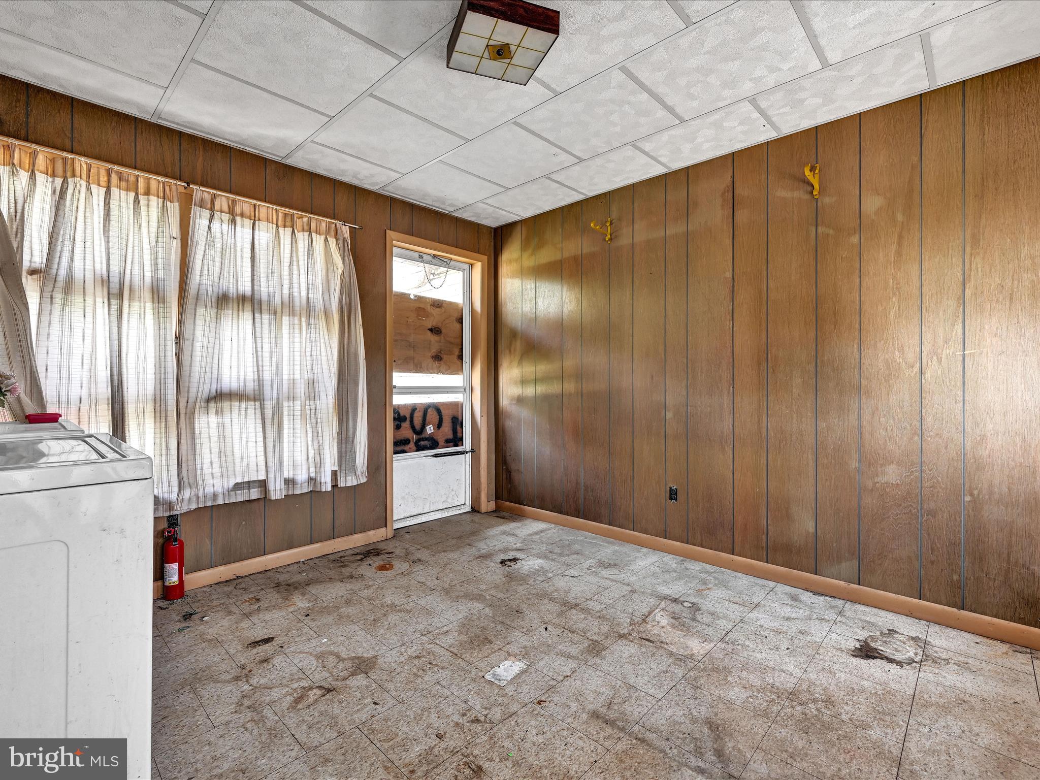 1222 Katterman Hill Road Richland, PA 17087 - Photo 23 of 31 Laundry Room