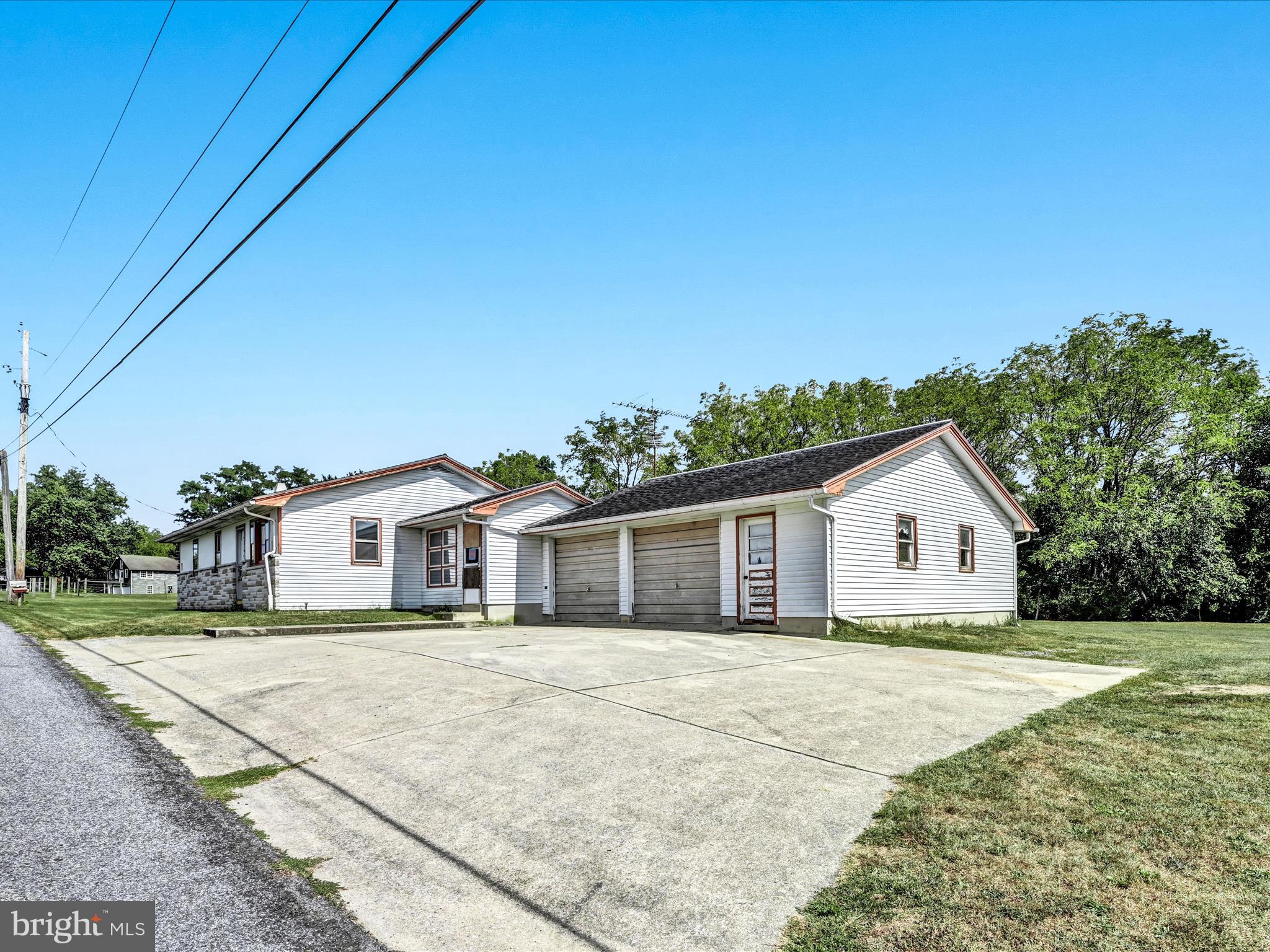 1222 Katterman Hill Road Richland, PA 17087 - Photo 4 of 31 Front